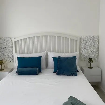 Daire Luxury Front