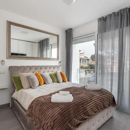 Luxury Front アパート トッレ・グランデ