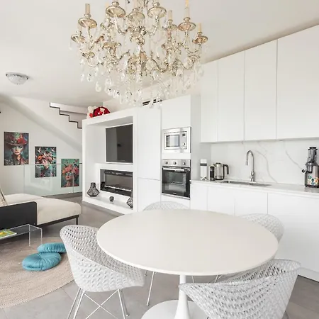 Daire Luxury Front Torre Grande