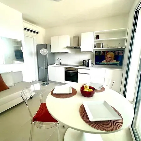 Luxury Front Torre Grande