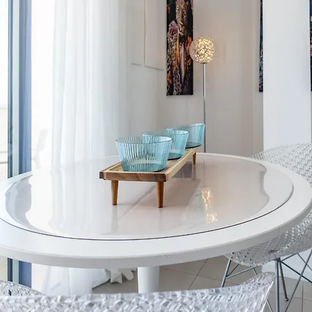 Luxury Front Torre Grande