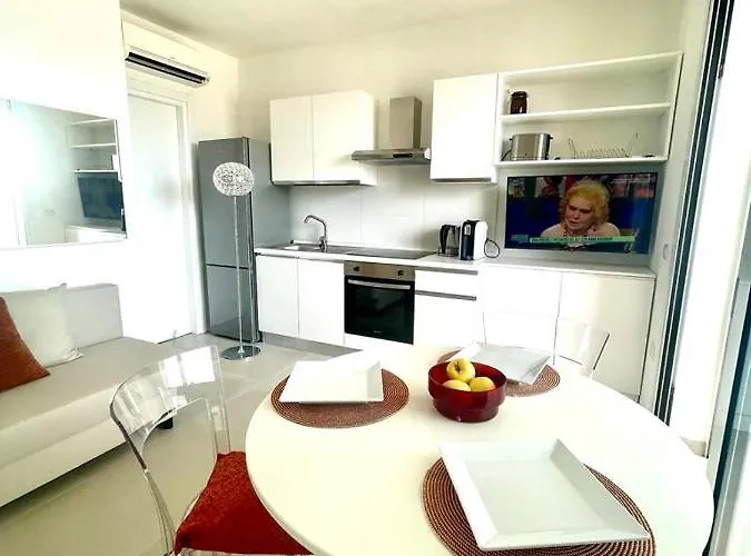 Luxury Beach Front Торре-Гранде